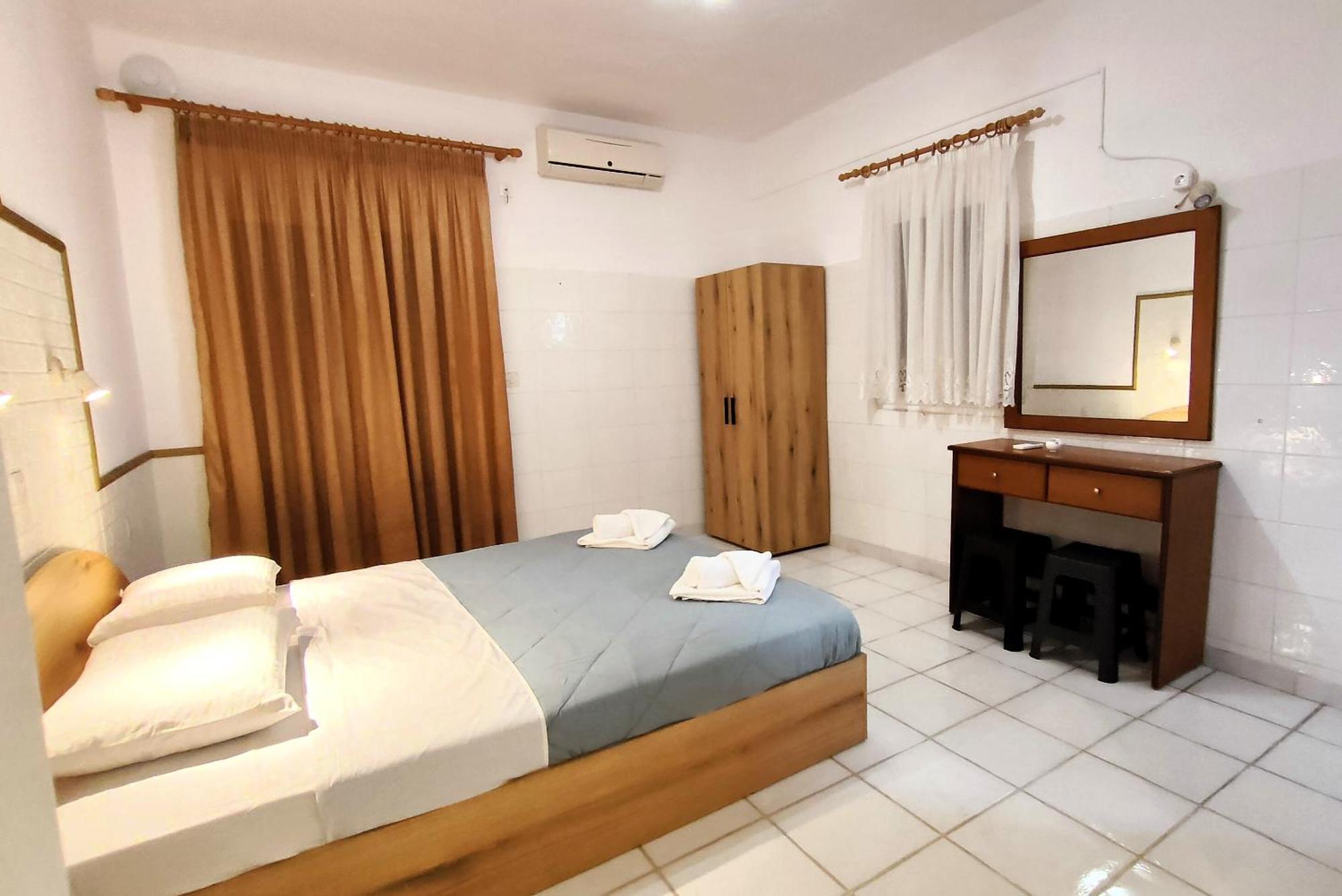 Eleni Apartments Sant George Beach Агиос Георгиос Екстериор снимка