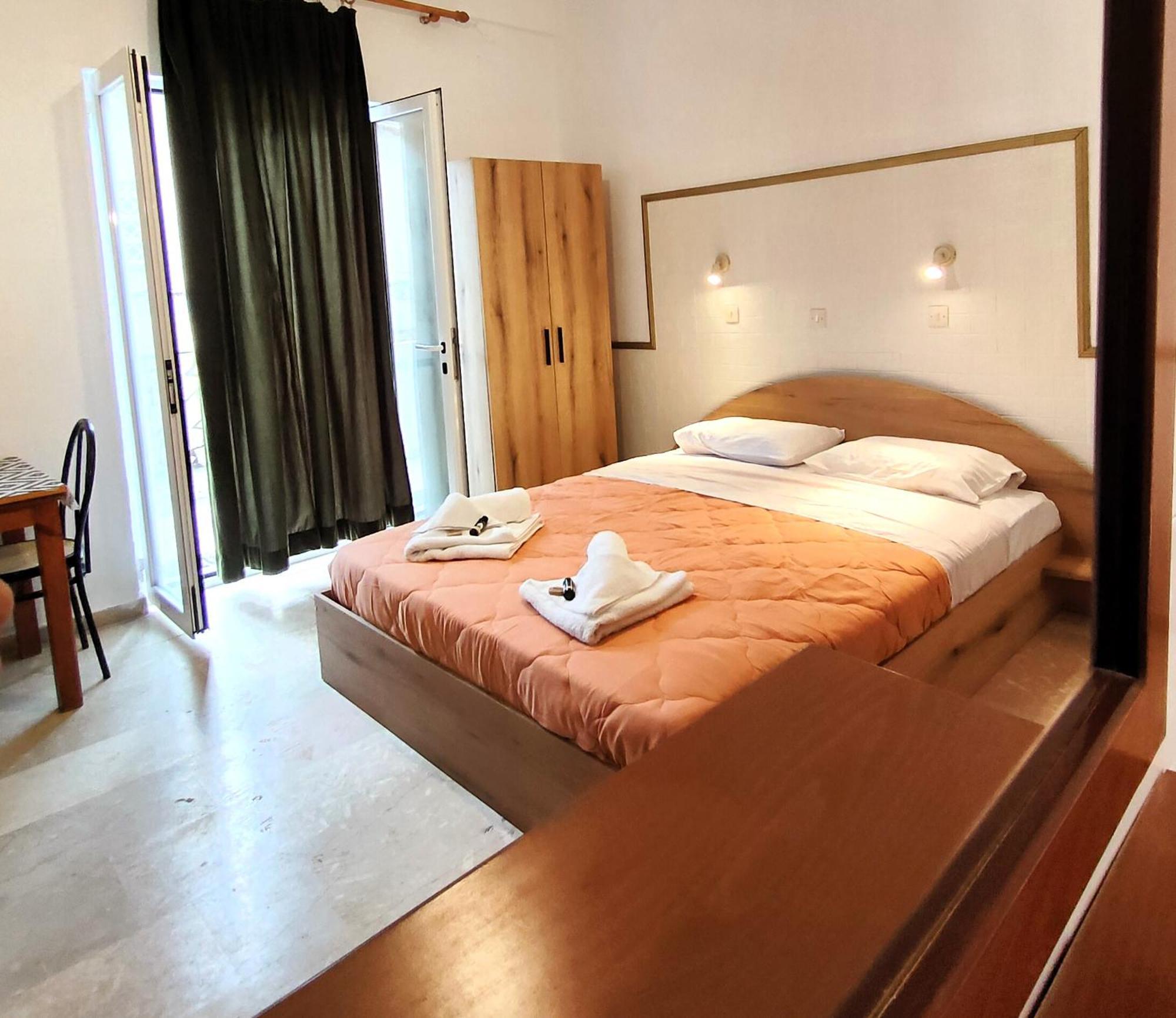 Eleni Apartments Sant George Beach Агиос Георгиос Екстериор снимка